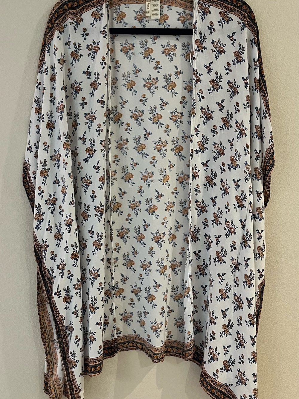 Japna White Floral Kimono with Brown Border 100% Viscose